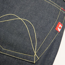 Load image into Gallery viewer, Collier 9 100% Cotton 11-1/4oz White Line Selvedge Denim