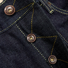 Load image into Gallery viewer, COLLIER 17 Japanese KURABO 14oz Red Line Selvedge Denim