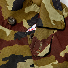 Load image into Gallery viewer, Hunt 01 Water Repellent Ripstop Woodland Camo Field Jacket