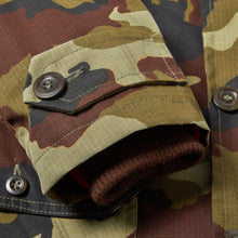 Load image into Gallery viewer, Hunt 01 Water Repellent Ripstop Woodland Camo Field Jacket