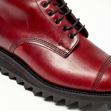 Load image into Gallery viewer, The Reddington II 9 holer Derby toe cap leather boot