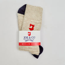 Load image into Gallery viewer, Wool Ribbed Fawn And Navy Socks
