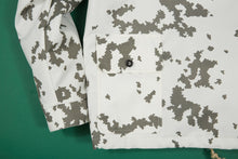 Load image into Gallery viewer, Anderson 1 Finish Camo M05 Cagoule saw
